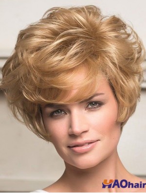 Coupe en couches de style ondulé de longueur courte de perruques de dentelle de cheveux humains