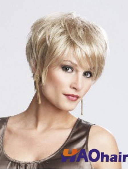 Perruques courtes blondes en couches droites impertinentes de 8 pouces