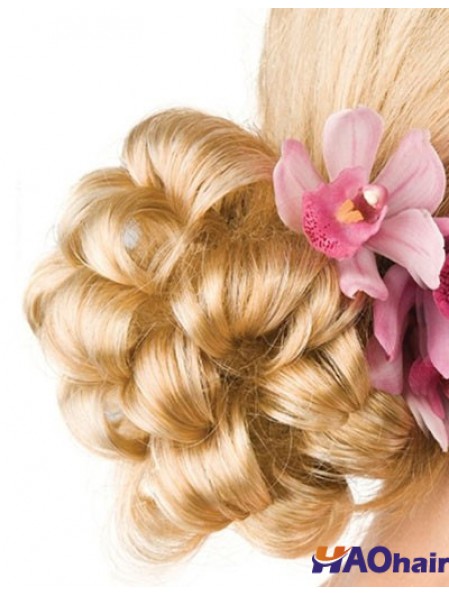 Enveloppements de cheveux blonds